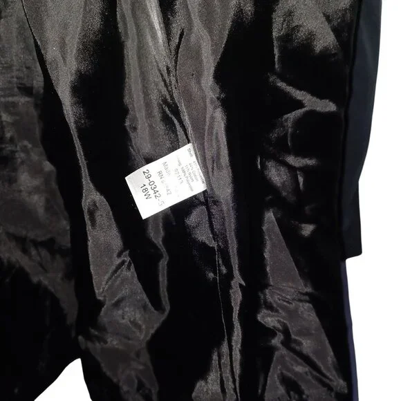 Woman Within Relaxed Fit Minimalist Car Coat Buttons Black WMs Plus Size 18W - Picture 10 of 10